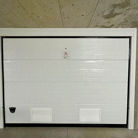 Il Ruscello Mountain Apartment マデージモ エクステリア 写真
